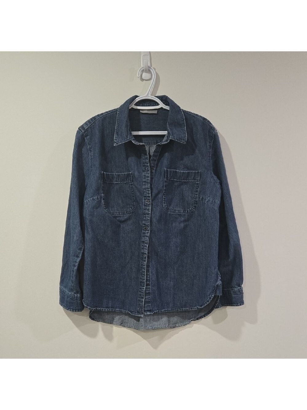 Lee Classic Denim Button-Up Shirt in Dark Blue- Western
